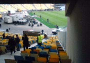 Отсюда футбол предлагают смотреть незрячим людям. Фото: ИЦ "Украина-2012"