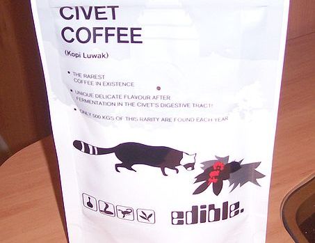 Упаковка чудо-кофе намекает на его происхождение. Фото: Ewkaa с сайта ru.wikipedia.org.