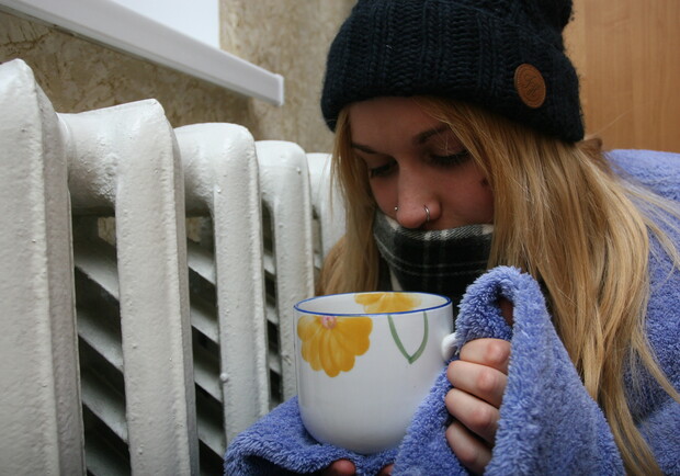 Киевляне замерзают в собственных квартирах. Фото Антона Лущика
