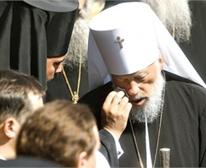 Сегодня митрополит пришел в себя. Фото Максима Люкова