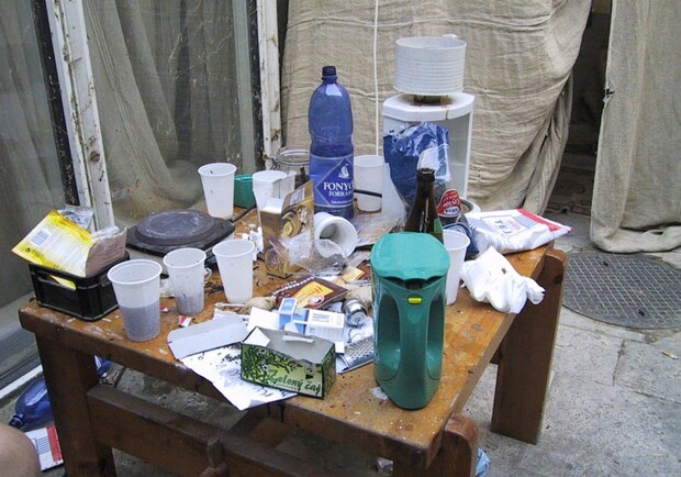 Некоторые люди просто привыкли жить посреди мусора. Фото sxc.hu