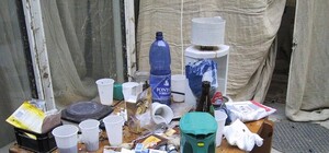 Что делать, если ваши соседи складируют фекалии в пакетиках и весь подъезд завоняли помойкой