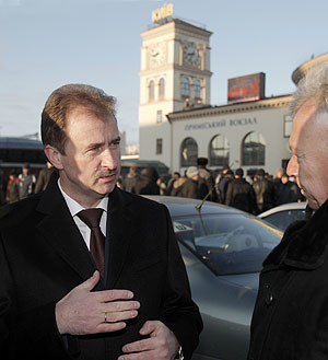 Александр Попов жестко поговорил с Николаем Ламбуцким. Фото с сайта КГГА