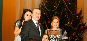 Кого, кроме жены, любит Черновецкий?