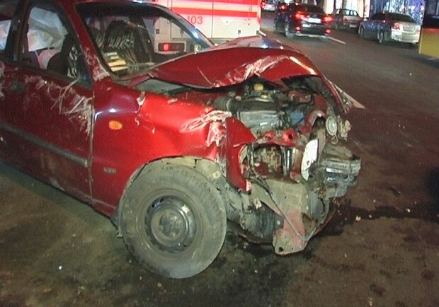 В машине, которая попала в аварию, ехали артисты. Фото magnolia-tv.com