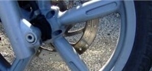 В Крыму 17-летний мопедист покалечил старушку и сбежал