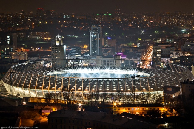 На стадион можно попасть за 50 гривен, http://www.nsc-olimpiyskiy.com.ua
