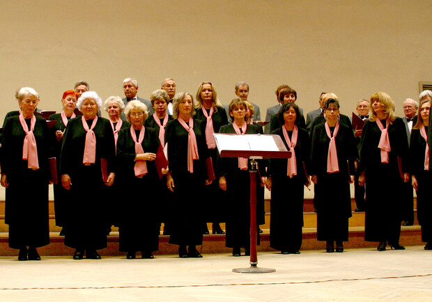 Послушать, как поет колядки церковный хор, может каждый. Фото с сайта sxc.hu