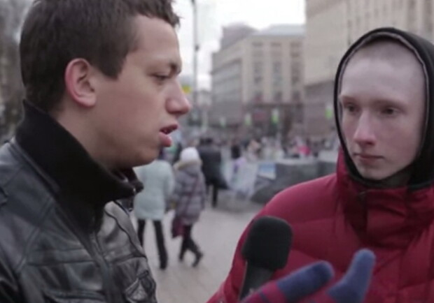 Алексей Дурнев открыл киевлянам глаза на рождественские традиции. Скриншот с видео