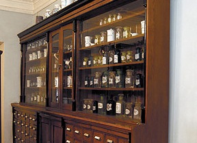 У первой аптеки имеется свой музей. Фото apteka.ua