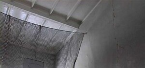 В центре Донецка вот-вот рухнет спортивная школа. Зданию срочно нужен ремонт