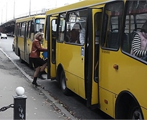 Цены на проезд в маршрутках снизились. Фото "Комсомольская правда" в Украине"
