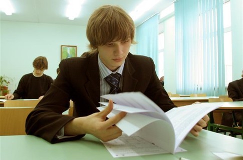 За год один учащийся получит 2 700 гривен. Фото Юрия Кузнецова