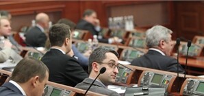 Киевляне платят за каждого депутата 36000 гривен в месяц