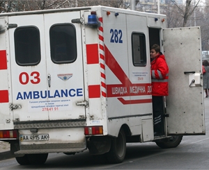 Троих пострадавших отправили в больницу. Фото Максима Люкова