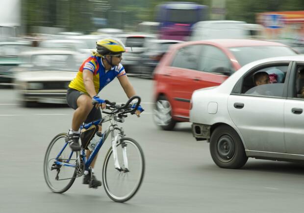 "В городе" выбирает велосипеды! Фото Дмитрия Никонорова
