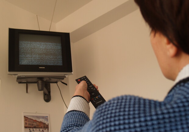 Малообеспеченные киевляне могут бесплатно получить тюнеры и смотреть кабельное телевидение. Фото Артема Пастуха
