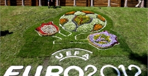 Вполне возможно, что дни проведения матчей Евро станут для киевлян выходными. Фото ИЦ "Украина-2012"