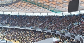 Все домашние матчи "Динамо" проходят на "Олимпийском". Не упустите возможность попасть на чудо-стадион. Фото Максима Люкова 