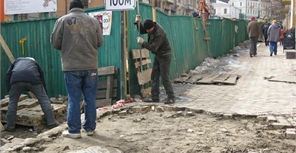 На Андреевском расширят тротуары. Фото Тамары Балаевой