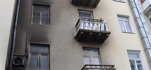 В Донецке на бульваре Пушкина сгорел супермаркет 