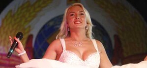 Скандалистку Розинскую, которая обматерила ГАИ, уволили?