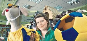 По Киеву гуляют собаки в стиле Евро-2012 