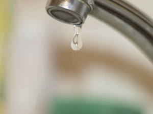 Как помыться, когда отсутствует горячая вода? Фото с сайта sxc.hu