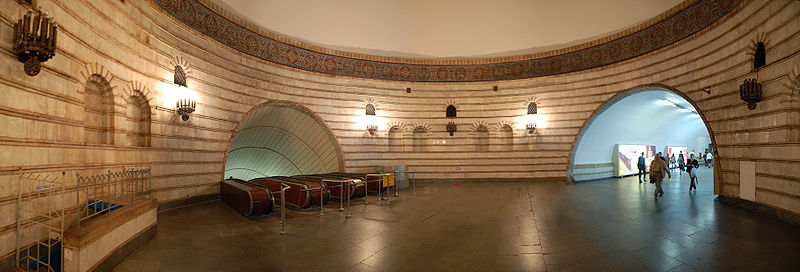 Станция "Золотые ворота" названа в честь одноименных ворот в Византии. Фото Amy/"Википедия"