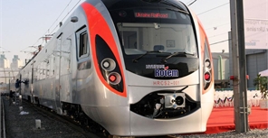 С сегодняшнего дня билеты на поезда "Хюндай" можно купить в Интернете. Фото - railway-publish.com