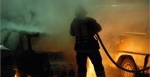 "Фиат" и "Шевроле" сгорели дотла. Фото с сайта www.sxc.hu