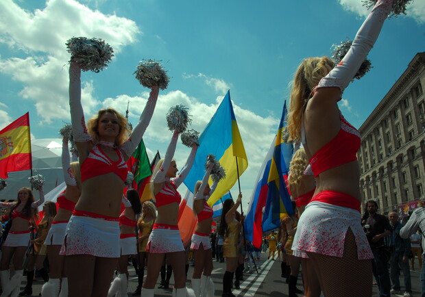Сегодня в Киеве открывали фан-зону. Фото Олега Терещенко