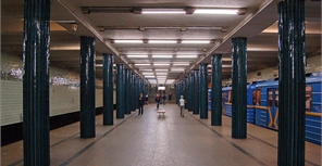 Сегодня метро будет работать на два часа дольше. Фото: Amy/"Википедия" 