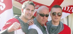 Англичане так накидались в киевском кафе, что забыли там друга-инвалида