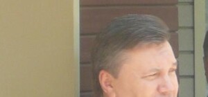 Янукович собирается в Донецк на матч Украина – Франция