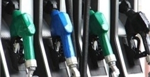 Цены на бензин продолжают падать. Фото с сайта sxc.hu