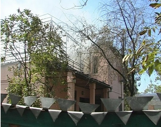 Пожар произошел вчера в Днепровском районе. Фото с сайта magnolia-tv.com