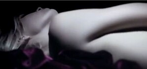 Видео: Вера Брежнева снялась в новом клипе голой