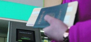 В Донецке ввели электронный чип: он поможет быстрее пройти границу 