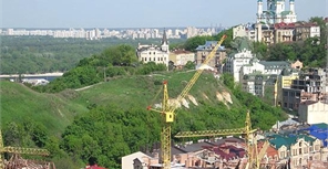 Символ города могут снести. Фото zamkovagora.kiev.ua