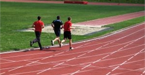 Для бегунов на новом спорткомплексе соорудят беговые дорожки длинной в 400 метров. Фото с сайта sxc.hu