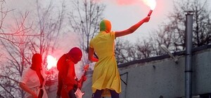 В Севастополе попытались повторить акцию панк-группы Pussy Riot?