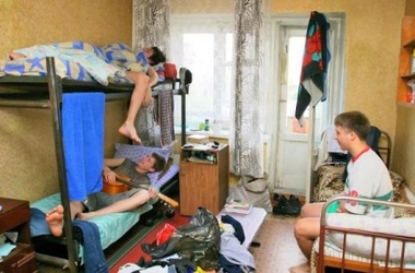 Студенты попадают в жилищные аферы. Фото с сайта "Сегодня"
