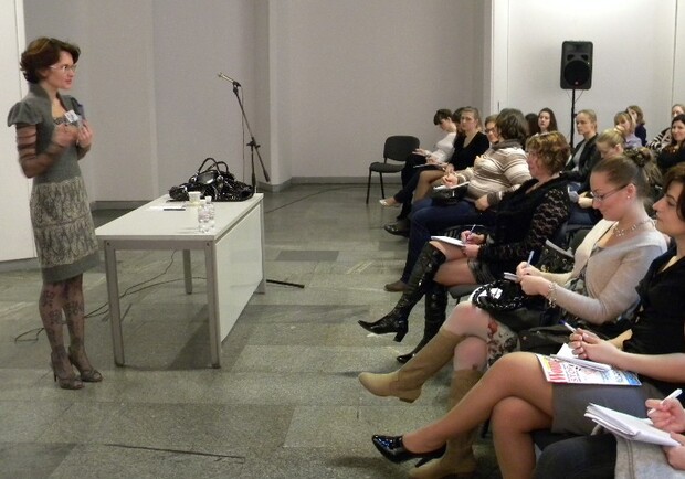 Вы узнаете о самых интересных лекциях и мастер-классах Киева. Фото с сайта humantime.com.ua