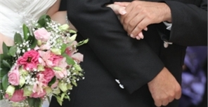 Стать невестой уже не так трудно. Теперь можно просто купить жениха. Фото с сайта www.sxc.hu.