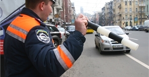 Почему столичная милиция покрывает дорогие ДТП? Фото Максима Люкова