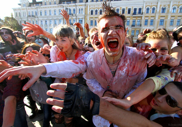 Новость - События - Центр Киева оккупировала толпа зомби
