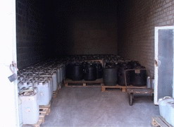 Ориентировочная стоимость 10 тонн соляной кислоты составляет около 0, 5 миллиона гривен. Фото с сайта МВД в городе Киеве