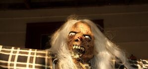 Как испугать друзей на Хэллоуин: делаем костюмы своими руками