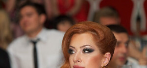 Сексапильная жена донецкого бизнесмена снялась в клипе группы Kazaky